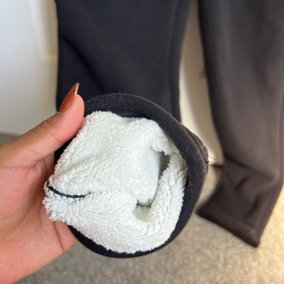 Woman Black Warm Leggings - Picture 4 of 8